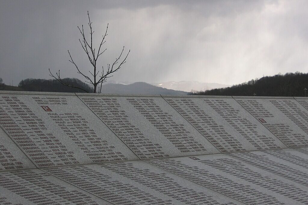 [Prognoza wędrowna] Srebrenica – historia powraca raz do roku