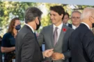 Sekretarz Antony Blinken rozmawia z premierem Kanady Trudeau podczas szczytu G20 w Rzymie, Włochy, 31 października 2021 r. (Oryginalny obraz z domeny publicznej z Flickr)