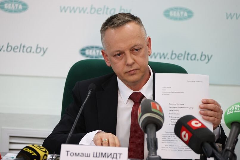 [Sawczuk w poniedziałek] Szmydt niewygodny dla PiS-u