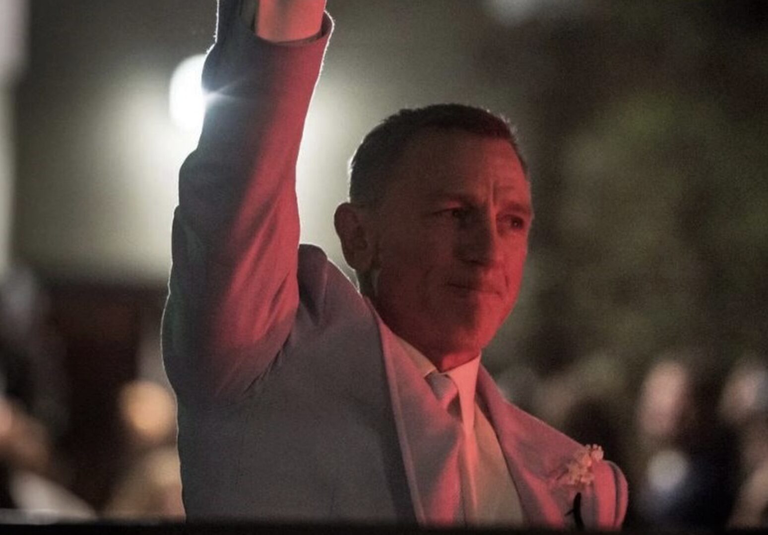 Mord w kościele. Recenzja filmu „Żywy czy martwy. Film z serii «Na noże»”