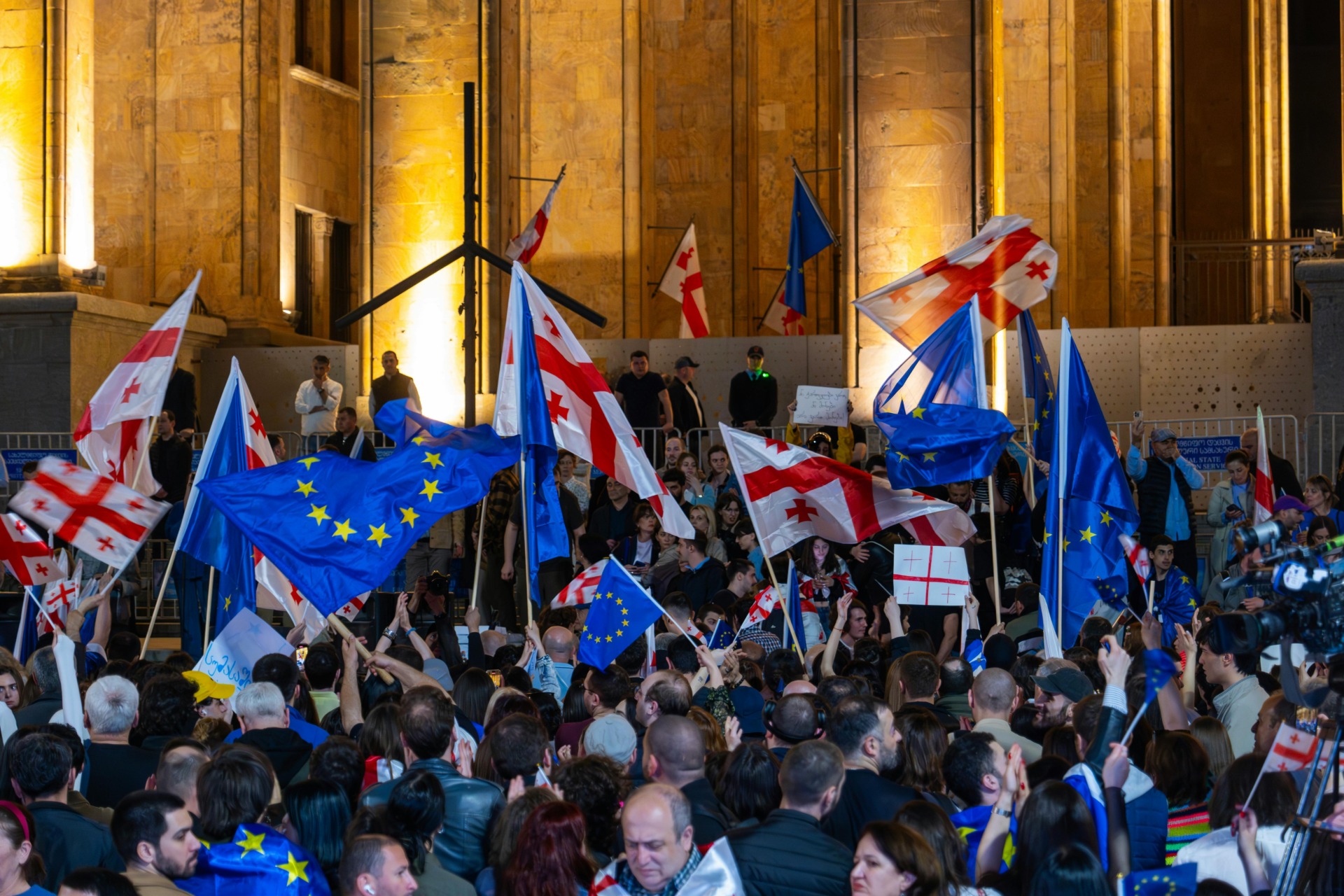 Gruzja po roku od wyborów jest już państwem autorytarnym