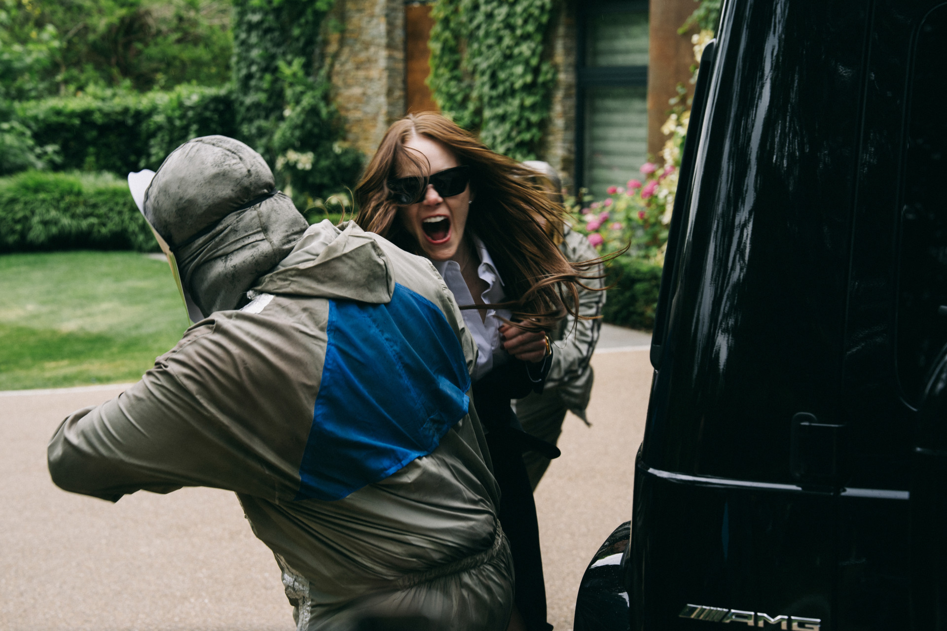 Innego końca świata nie będzie. Recenzja filmu „Bugonia” w reżyserii Yorgosa Lanthimosa