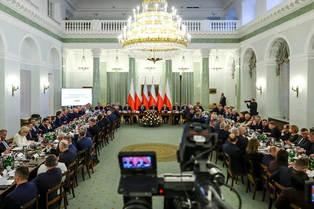 Polska potrzebuje dobrego i złego policjanta dla Trumpa