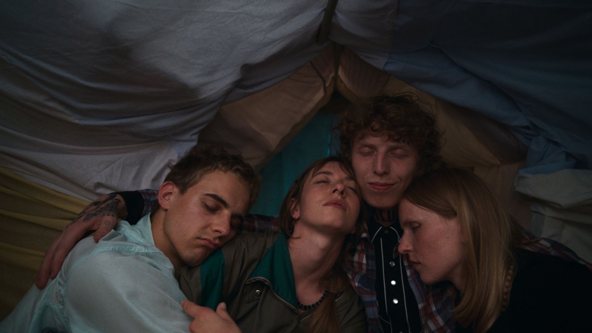 Kokony. Recenzja filmu „Nie ma duchów w mieszkaniu na Dobrej” w reżyserii Emi Buchwald