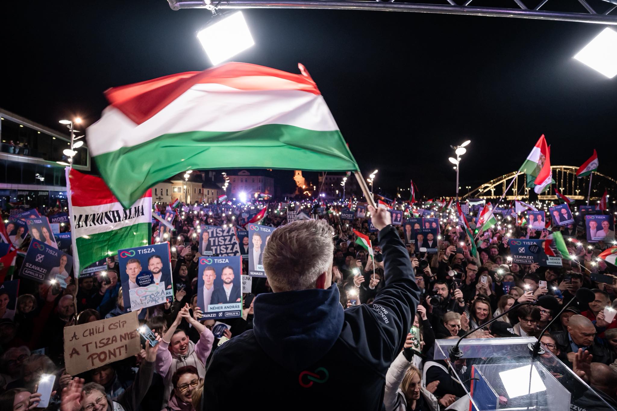 [Korespondecja z Budapesztu] Porażka Orbána to klęska nieliberalnej demokracji. Czas, żeby centrum wyciągnęło wnioski