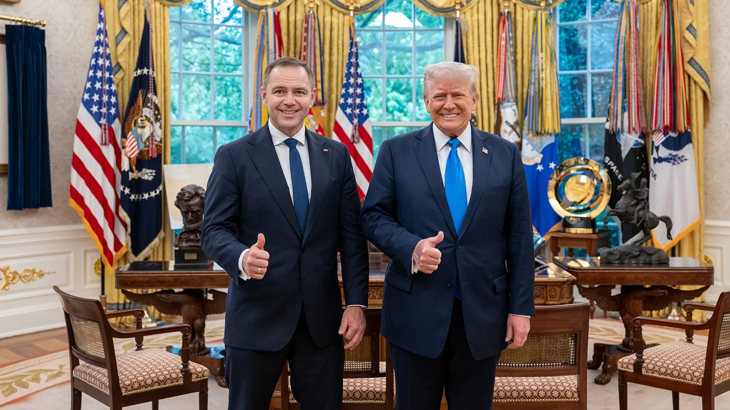Trump obnaża słabość PiS, a rząd Tuska nie korzysta z okazji